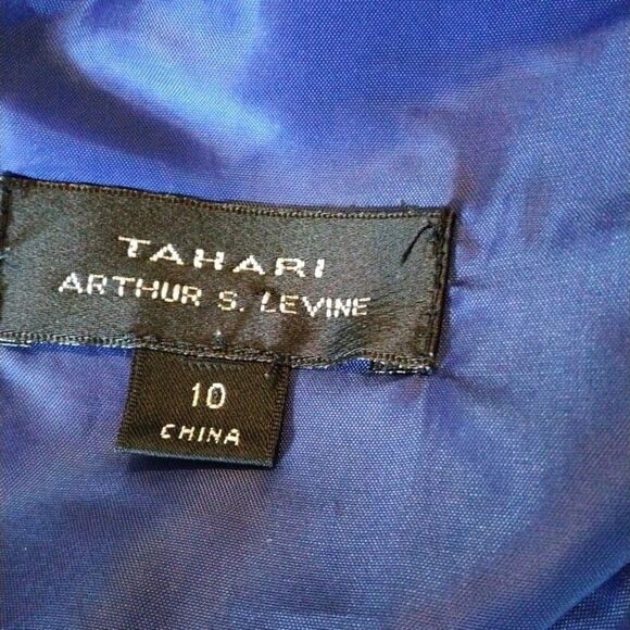 Tahari Arthur S. Levine Dress - Picture 7 of 9